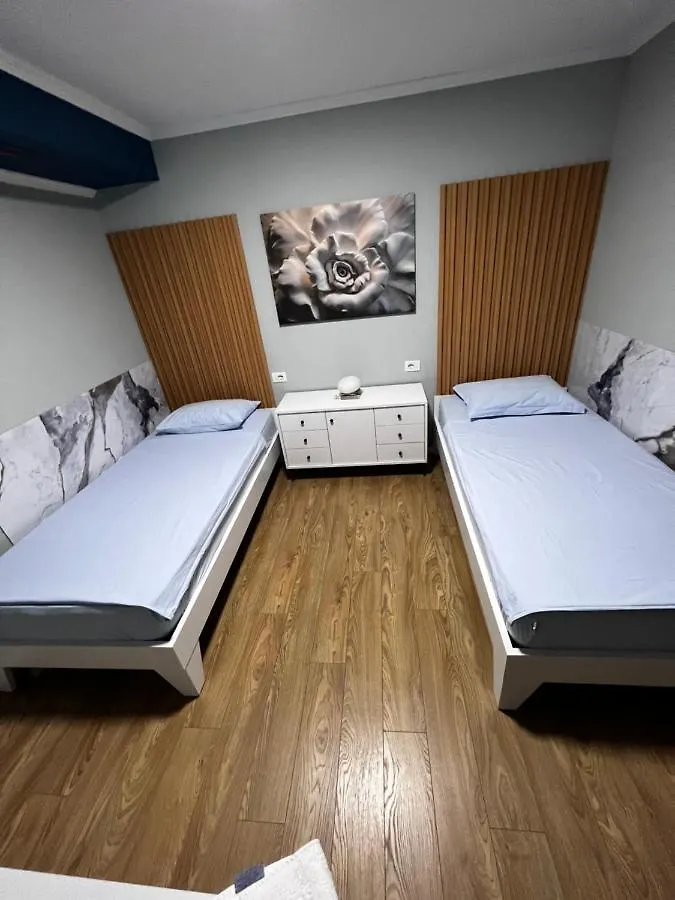 Genta Apartment 